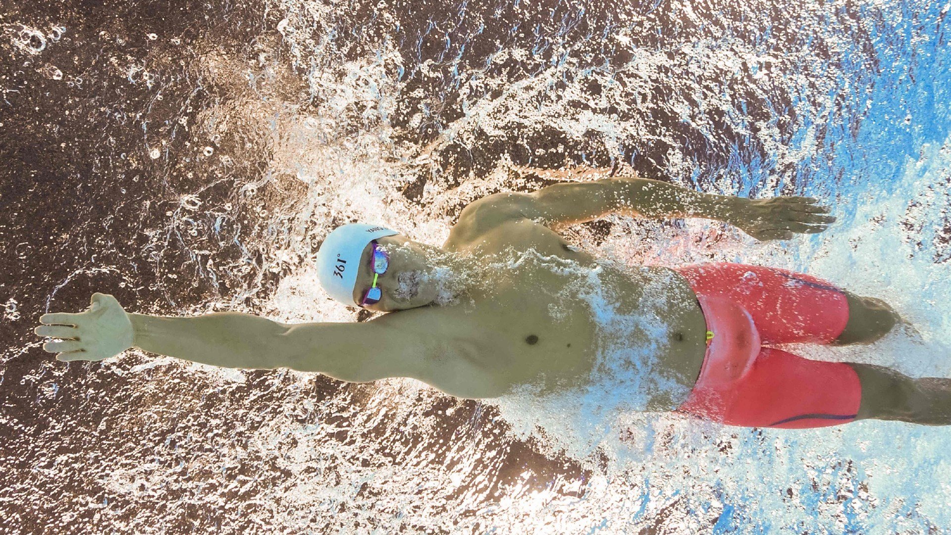 男子混合泳荷兰全能型选手引关注，男子混合泳破纪录夺金